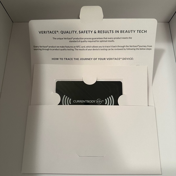 Red Light Face Therapy - Picture 4 of 4